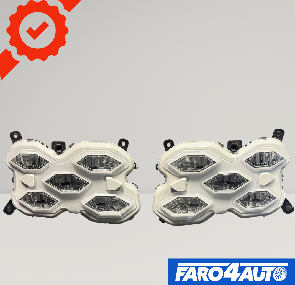 VOLKSWAGEN GOLF VIII GTI, LUCES ANTINIEBLA HALÓGENAS LED LATERALES IZQUIERDA Y DERECHA